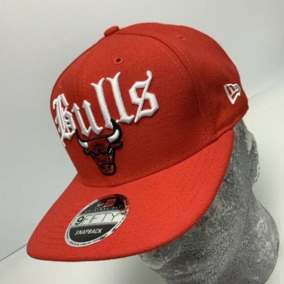 Men's New Era Cap Red | White Chicago Bulls 9FIFTY NBA LIMITED EDITION NWT - Picture 2 of 5
